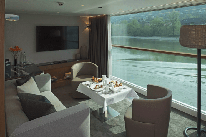 Scenic River Cruises Scenic Jewel Crystal Jade Royal Balcony Suite 1.png